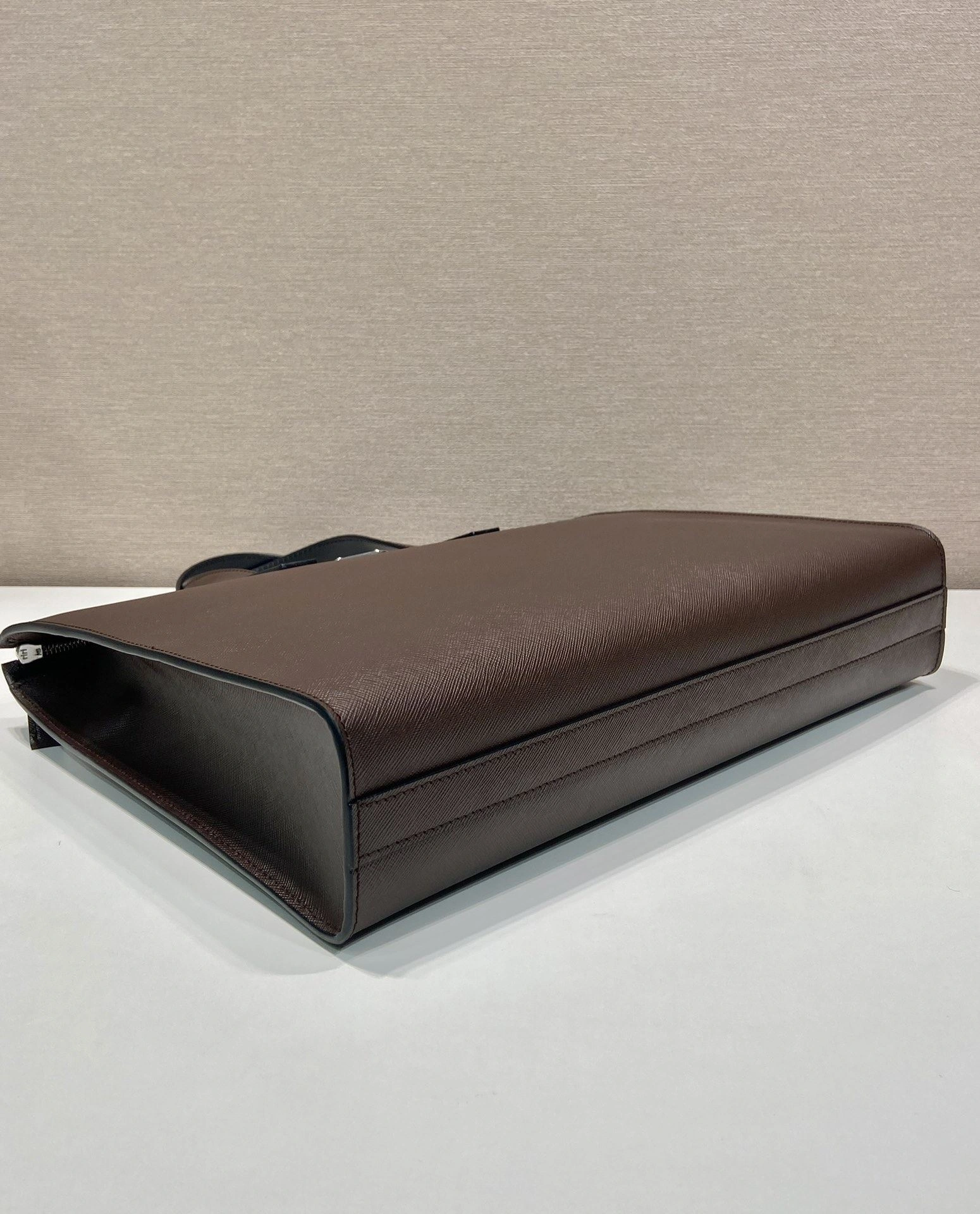 Pra*a briefcase 4099a-0681