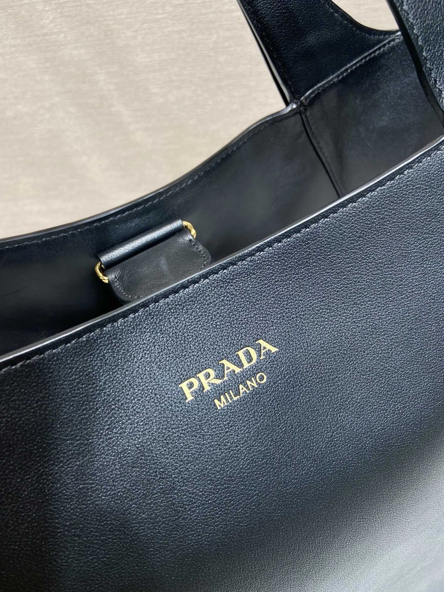 Pra*a shopping bags 4099a-0735