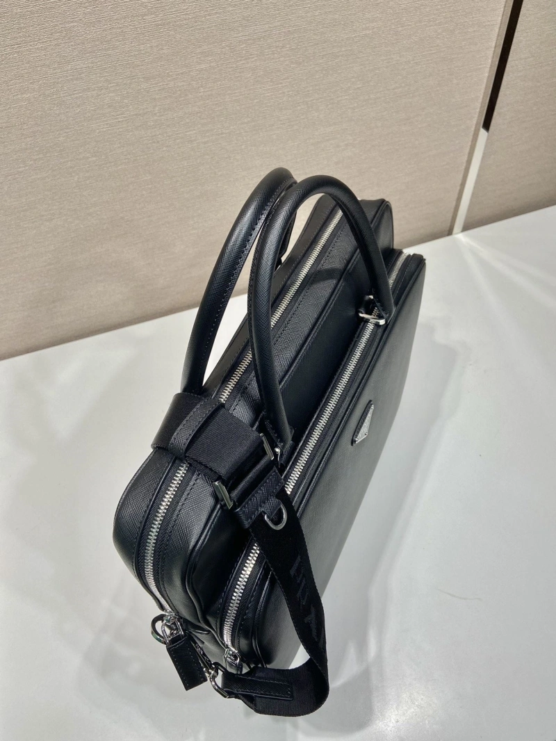 Pra*a briefcase 4099h-0262