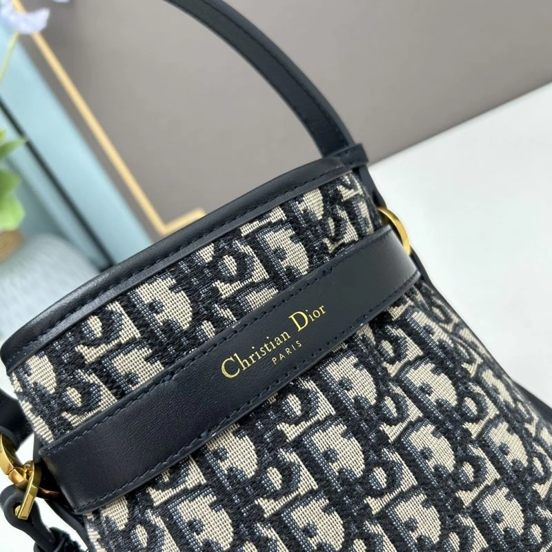 D10r bucket bags 4101c-3520