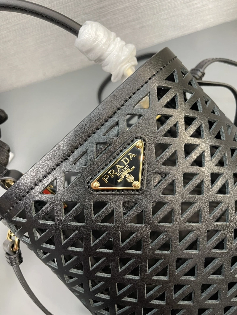 Pra*a shopping bags 4135c-0056