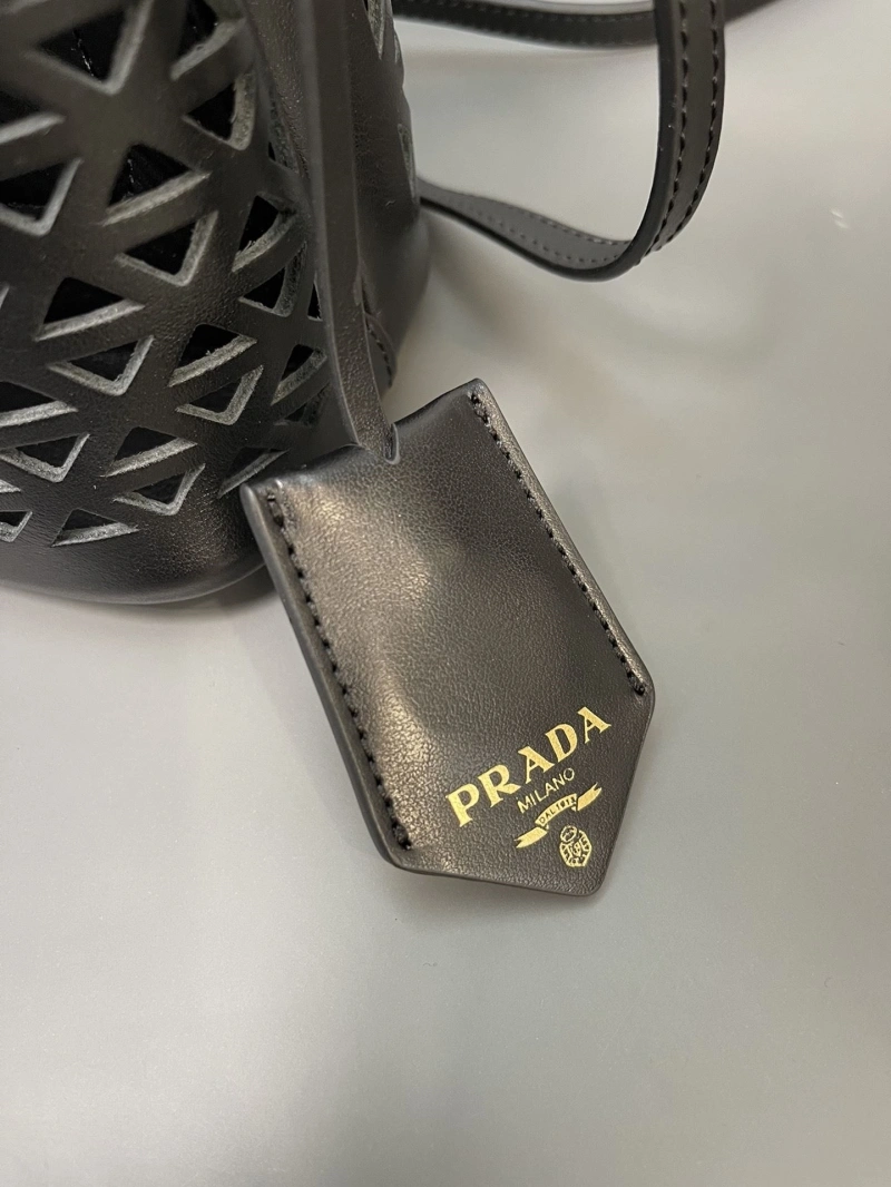 Pra*a shopping bags 4135c-0056