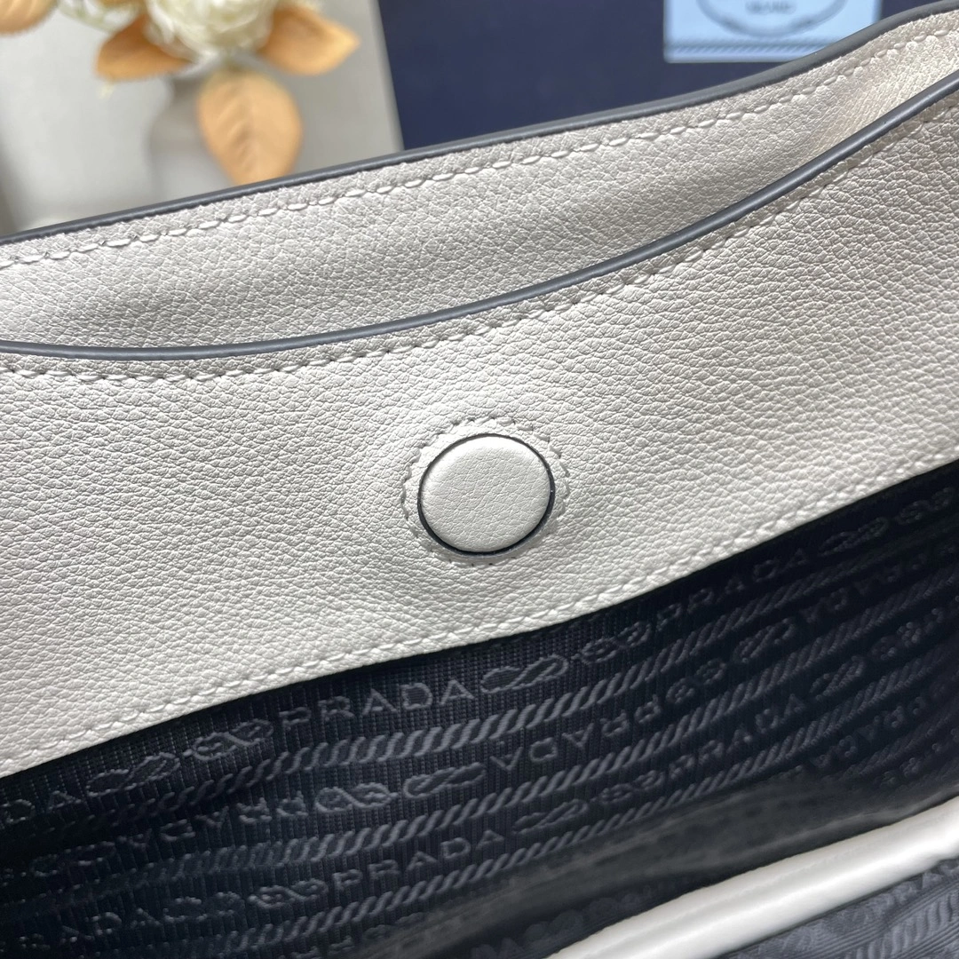 Pra*a shopping bags 4135d-0033