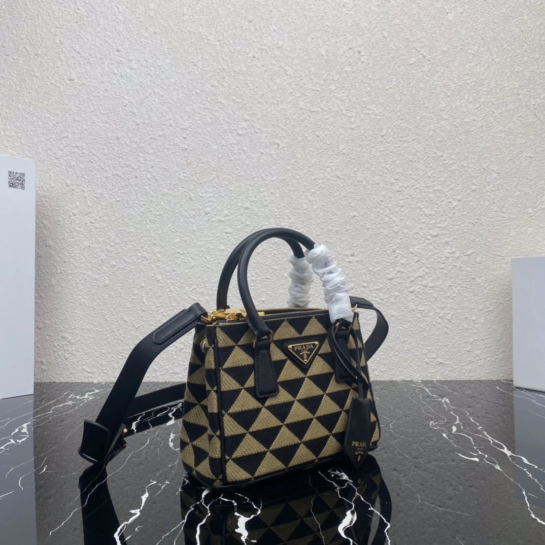 Pra*a top handle bags 4135d-0068
