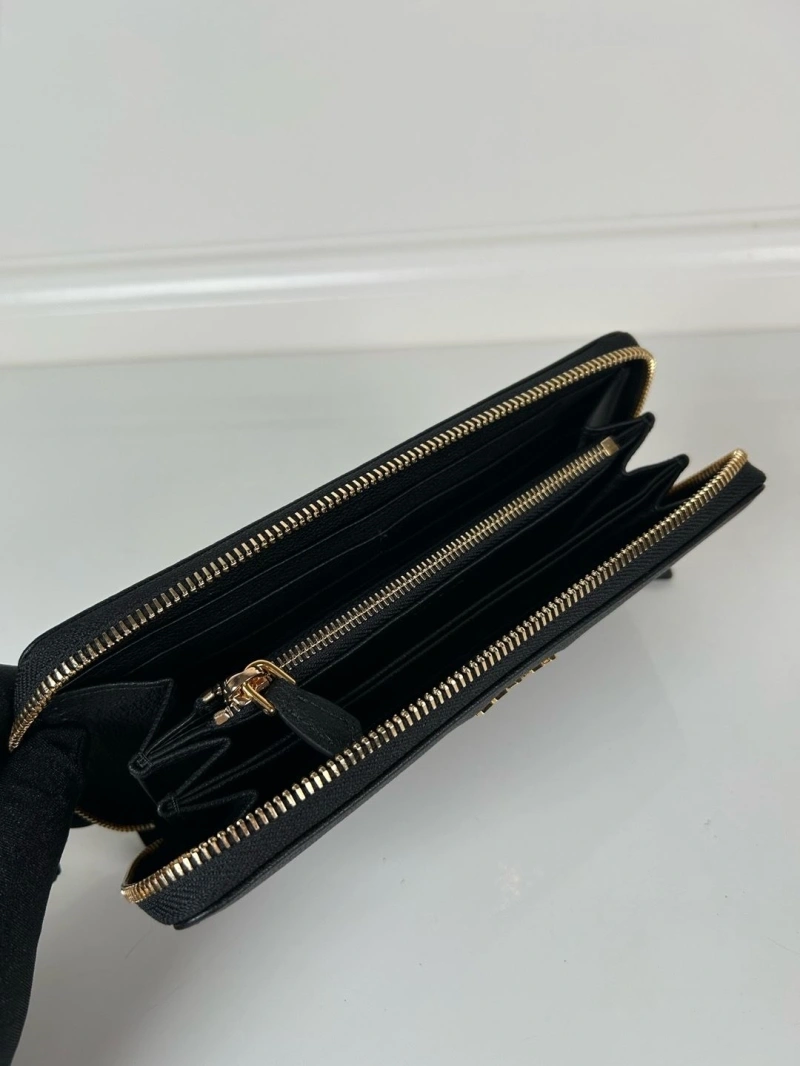 Pra*awallets 4135f-0081