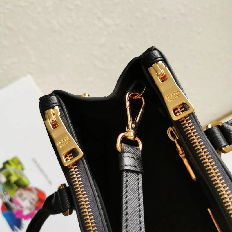 Pra*a shopping bags 4137c-0056