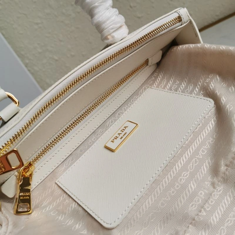 Pra*a shopping bags 4137c-0059