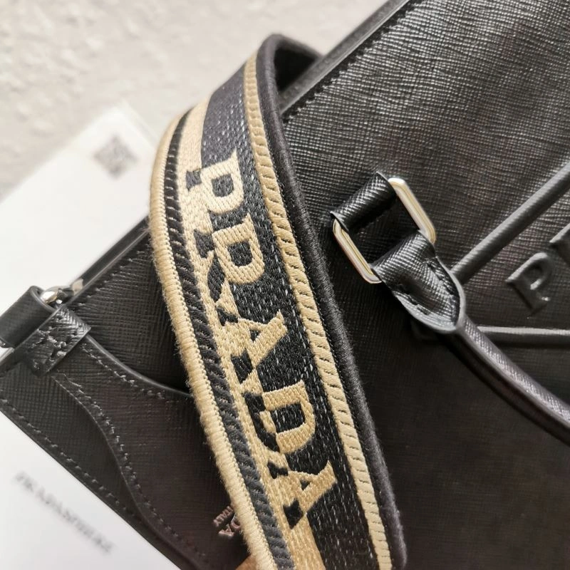 Pra*a shopping bags 4137c-0065