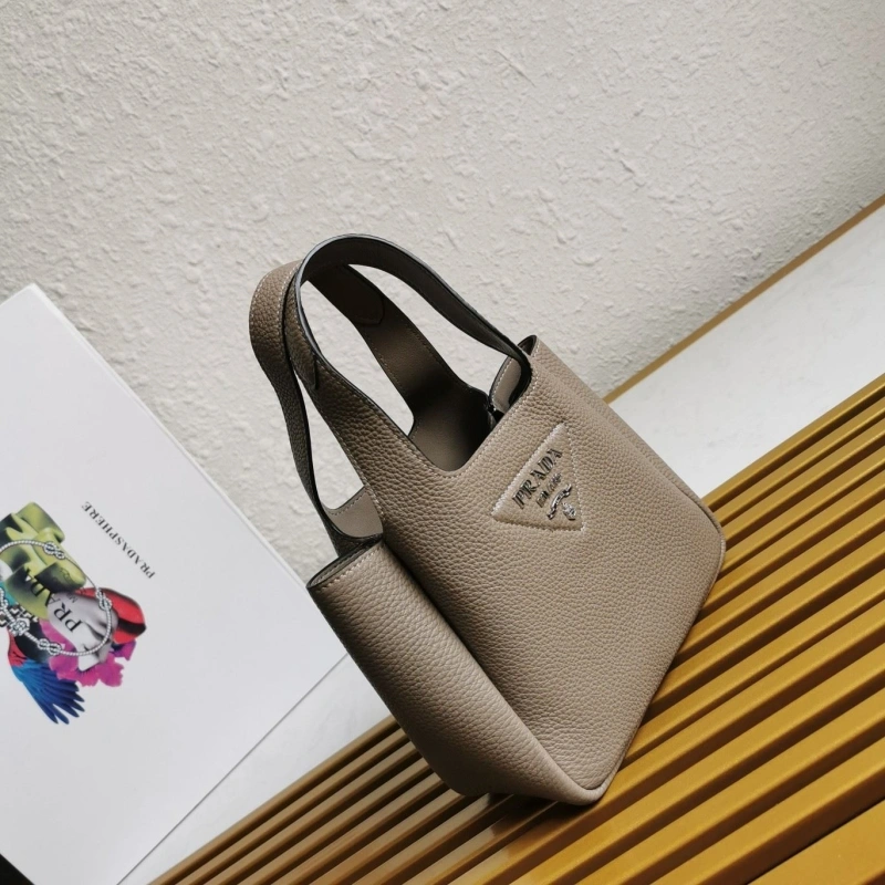 Pra*a shopping bags 4137d-0017