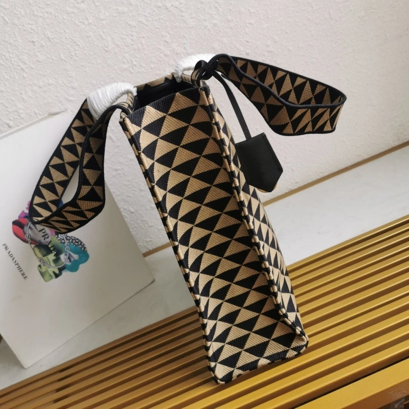 Pra*a shopping bags 4137d-0173