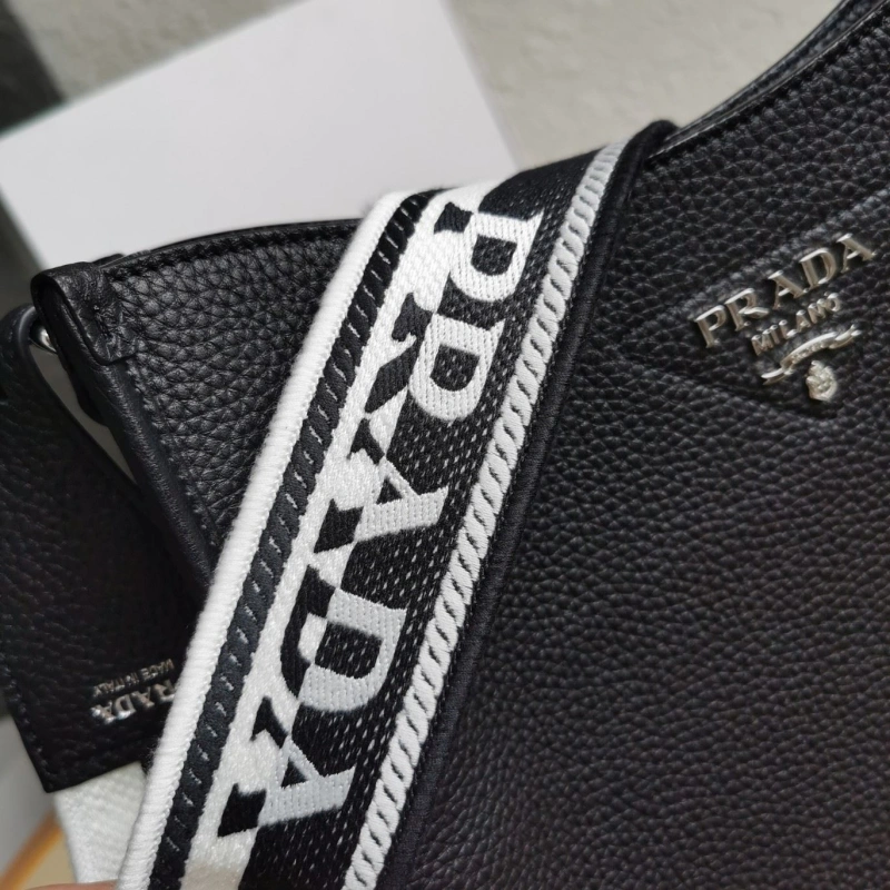Pra*a satchel bags 4137d-0196
