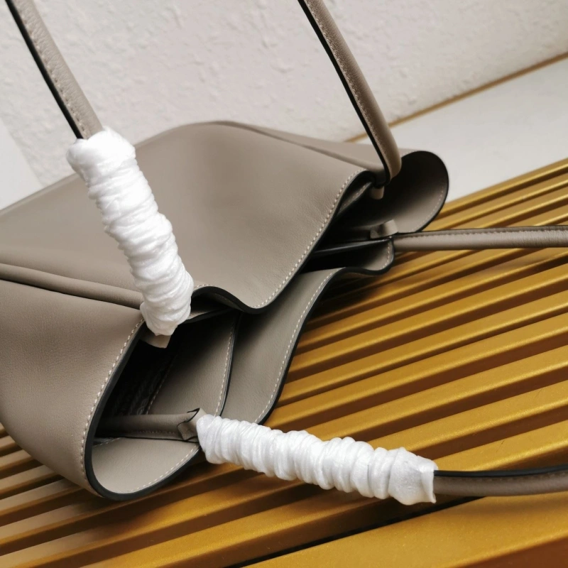 Pra*a shopping bags 4137g-0037