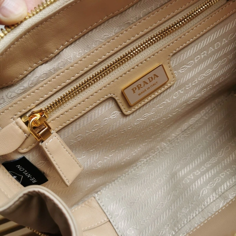 Pra*a top handle bags 4137g-0052