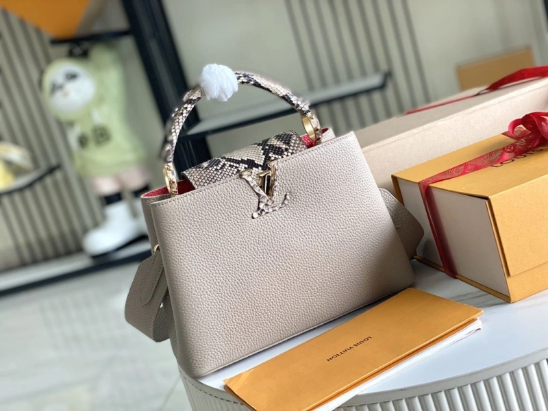 LV Capucines Bags 4171D-0136