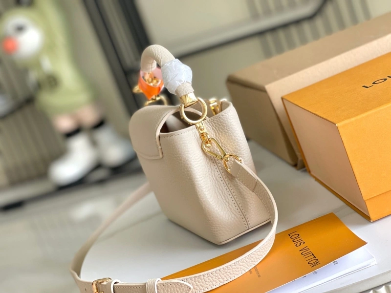 LV Capucines Bags 4171F-0017