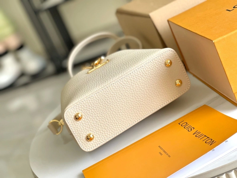 LV Capucines Bags 4171F-0017
