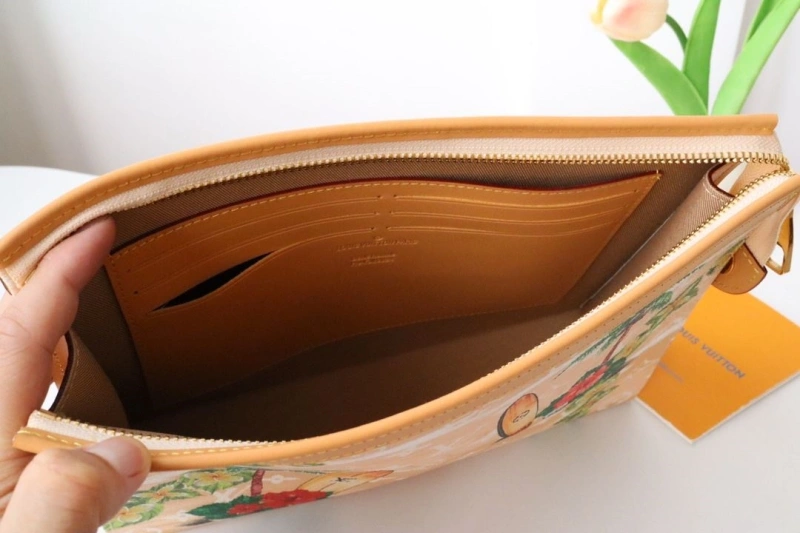 LV Clutch Bags 4178A-0018