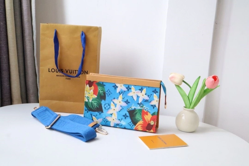 LV Clutch Bags 4178A-0023