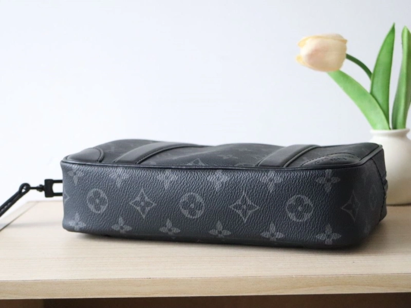 LV Clutch Bags 4178A-0039