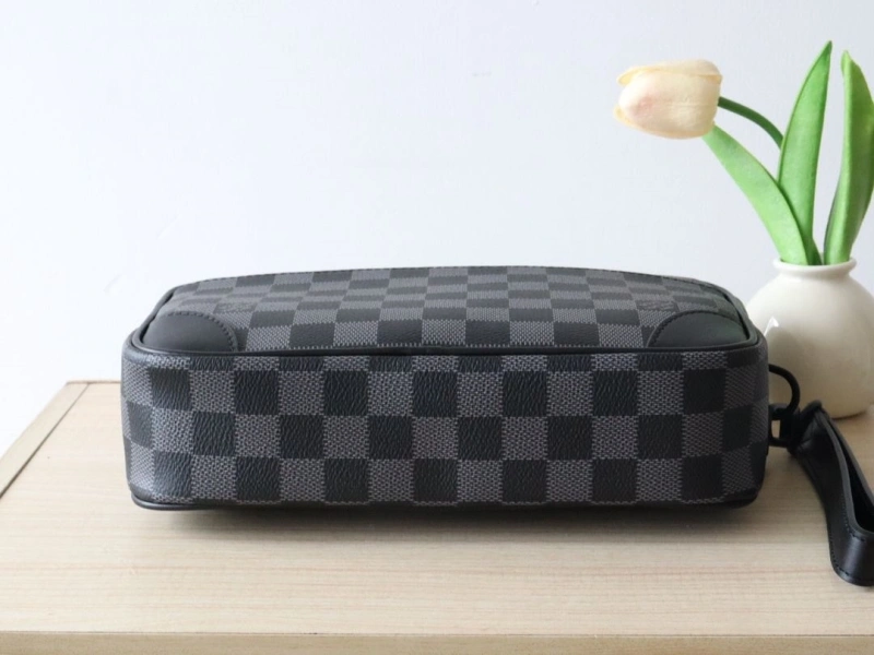 LV Clutch Bags 4178A-0041