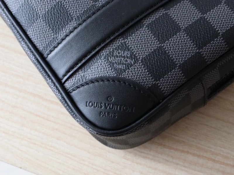 LV Clutch Bags 4178A-0041