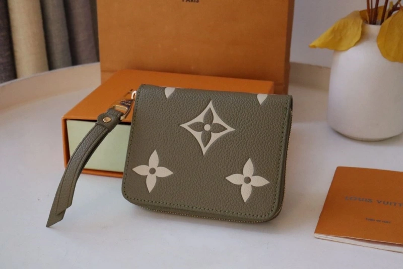 LV Wallets 4178A-0043