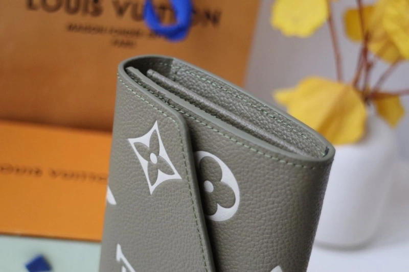 LV Wallets 4178A-0046
