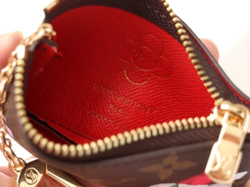 LV Wallets 4178A-0049