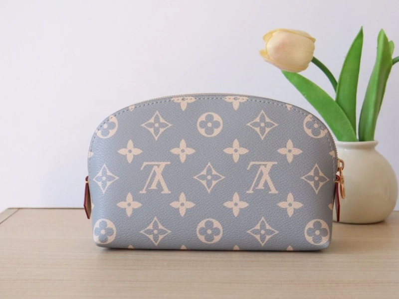 LV Clutch Bags 4178A-0063
