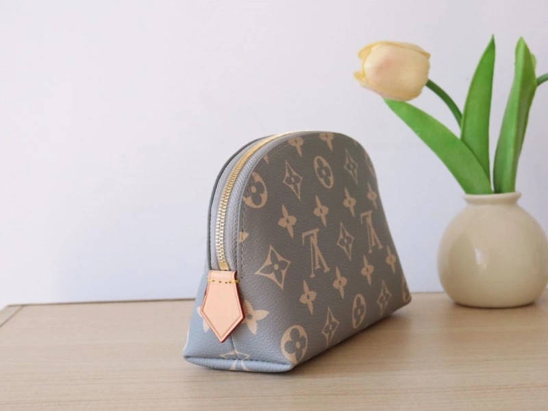 LV Clutch Bags 4178A-0063