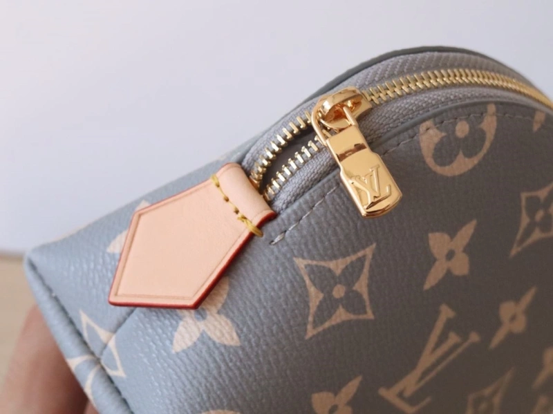 LV Clutch Bags 4178A-0063