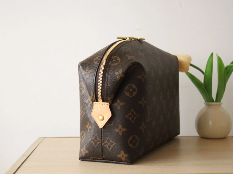 LV Clutch Bags 4178A-0066