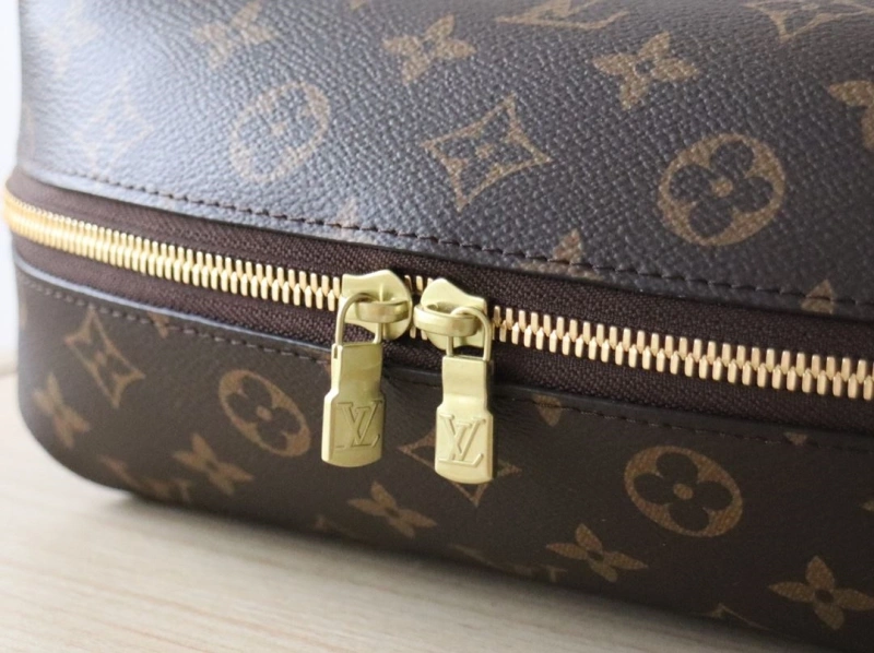 LV Clutch Bags 4178A-0066