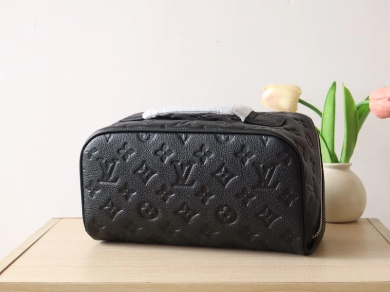 LV Cosmetic Bags 4178A-0067