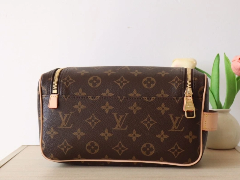 LV Cosmetic Bags 4178A-0071