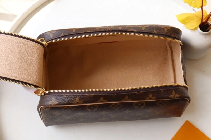 LV Cosmetic Bags 4178A-0073