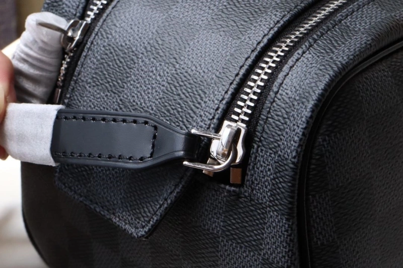 LV Cosmetic Bags 4178A-0074