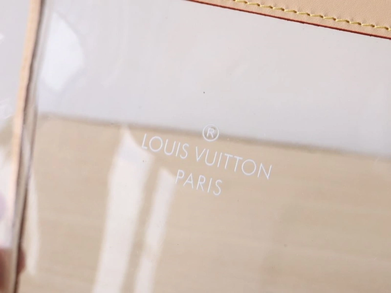 LV Clutch Bags 4178A-0087