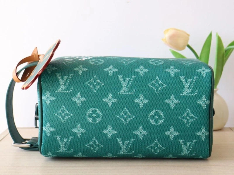 LV Cosmetic Bags 4178A-0088