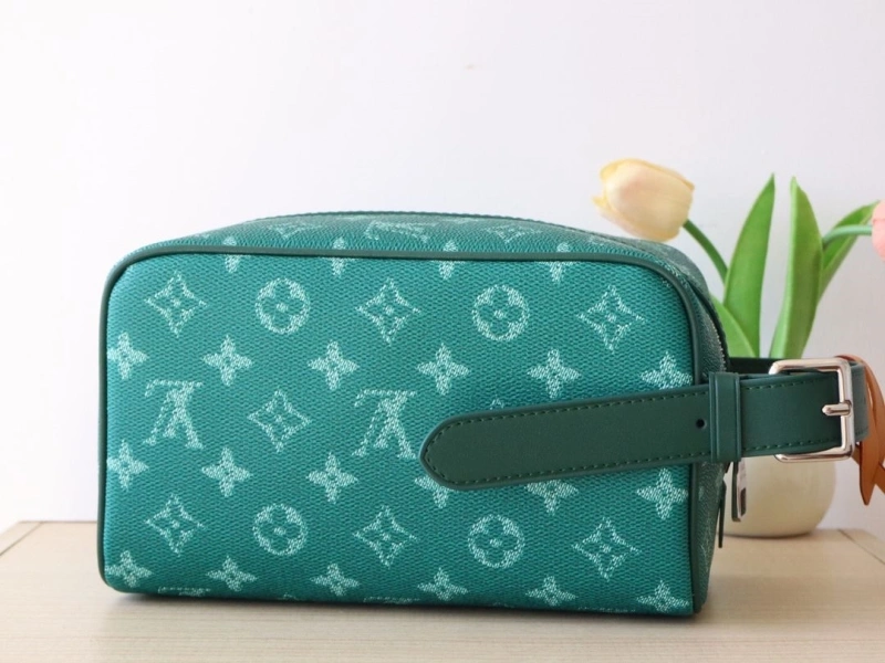 LV Cosmetic Bags 4178A-0088