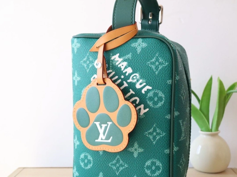 LV Cosmetic Bags 4178A-0088