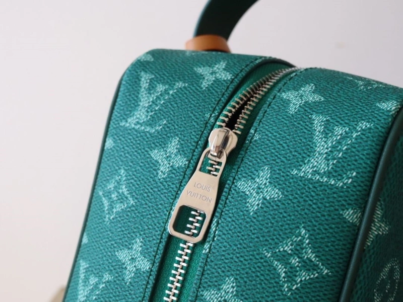 LV Cosmetic Bags 4178A-0088