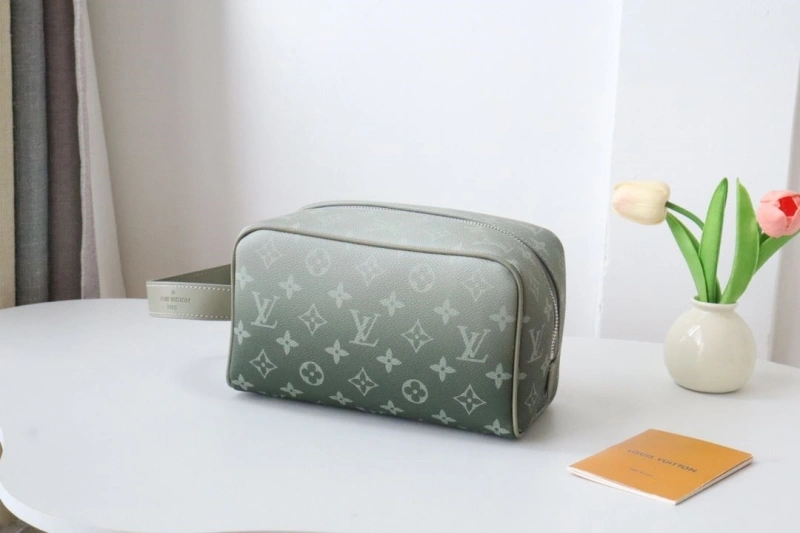 LV Cosmetic Bags 4178A-0094