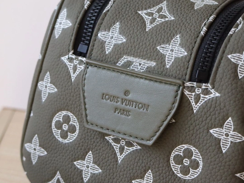 LV Cosmetic Bags 4178A-0108