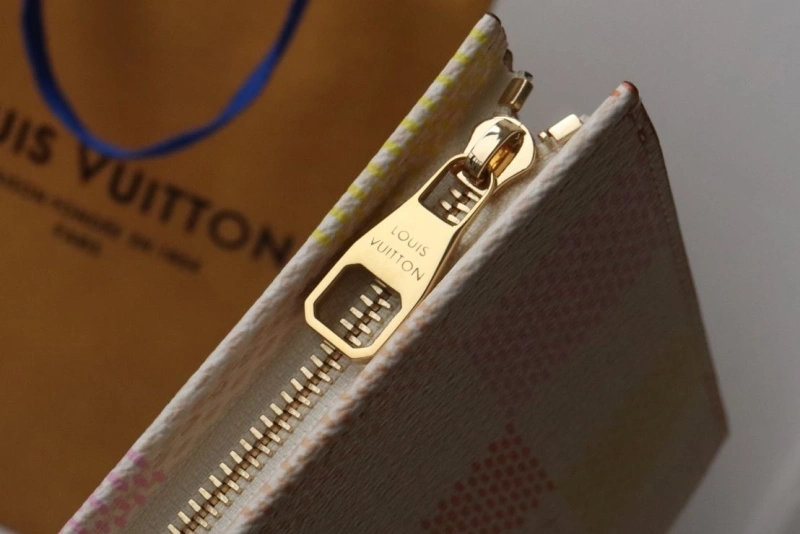 LV Clutch Bags 4178A-0152