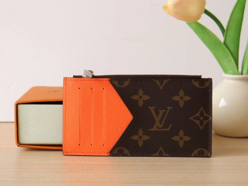 LV Wallets 4178A-0194