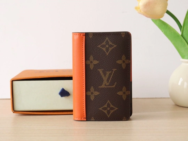 LV Wallets 4178A-0202
