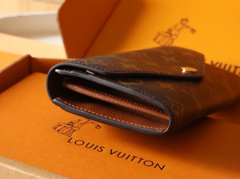 LV Wallets 4178A-0218