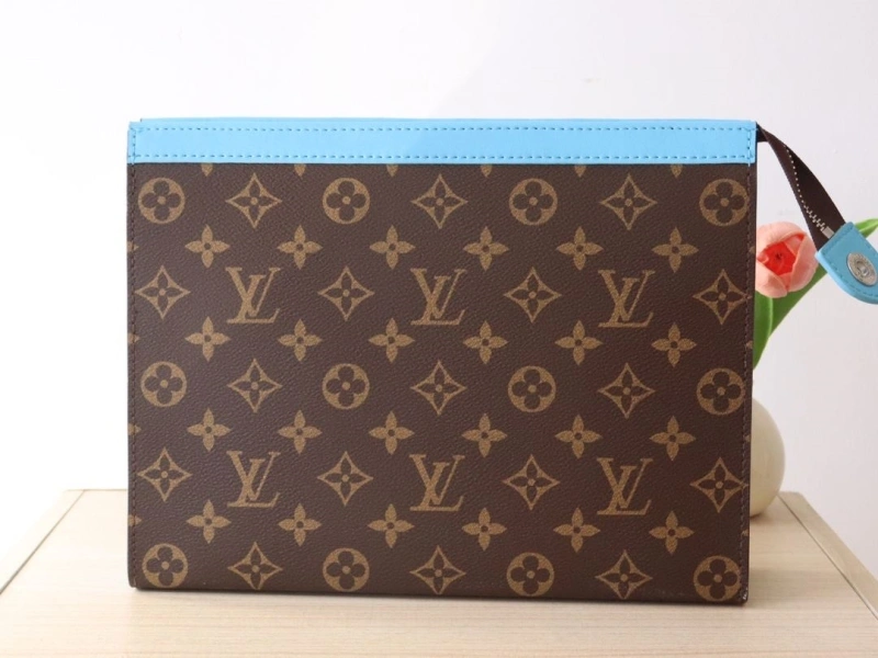 LV Clutch Bags 4178A-0240