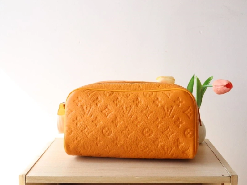 LV Cosmetic Bags 4178A-0260